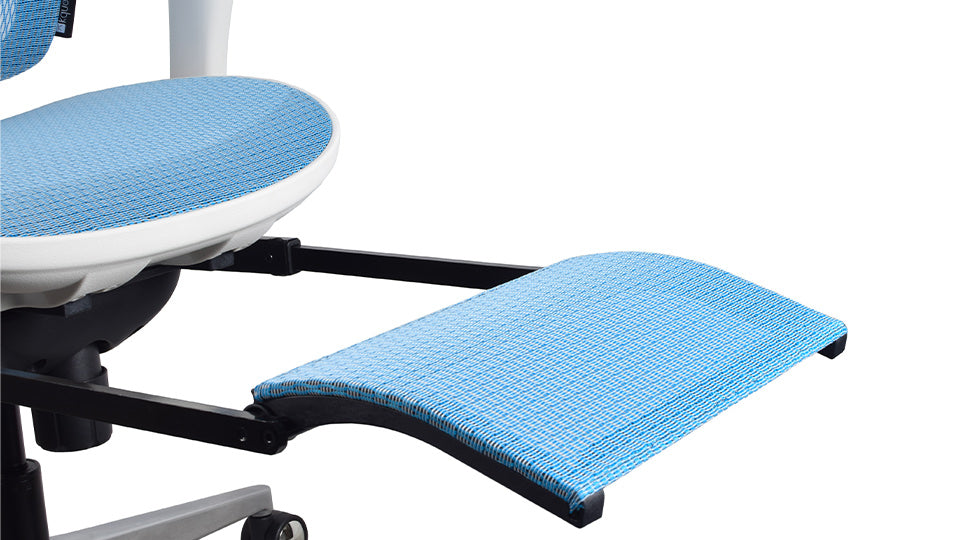 repose pied chaise ergonomique TERRANA blanche / bleue en maille Kqueo