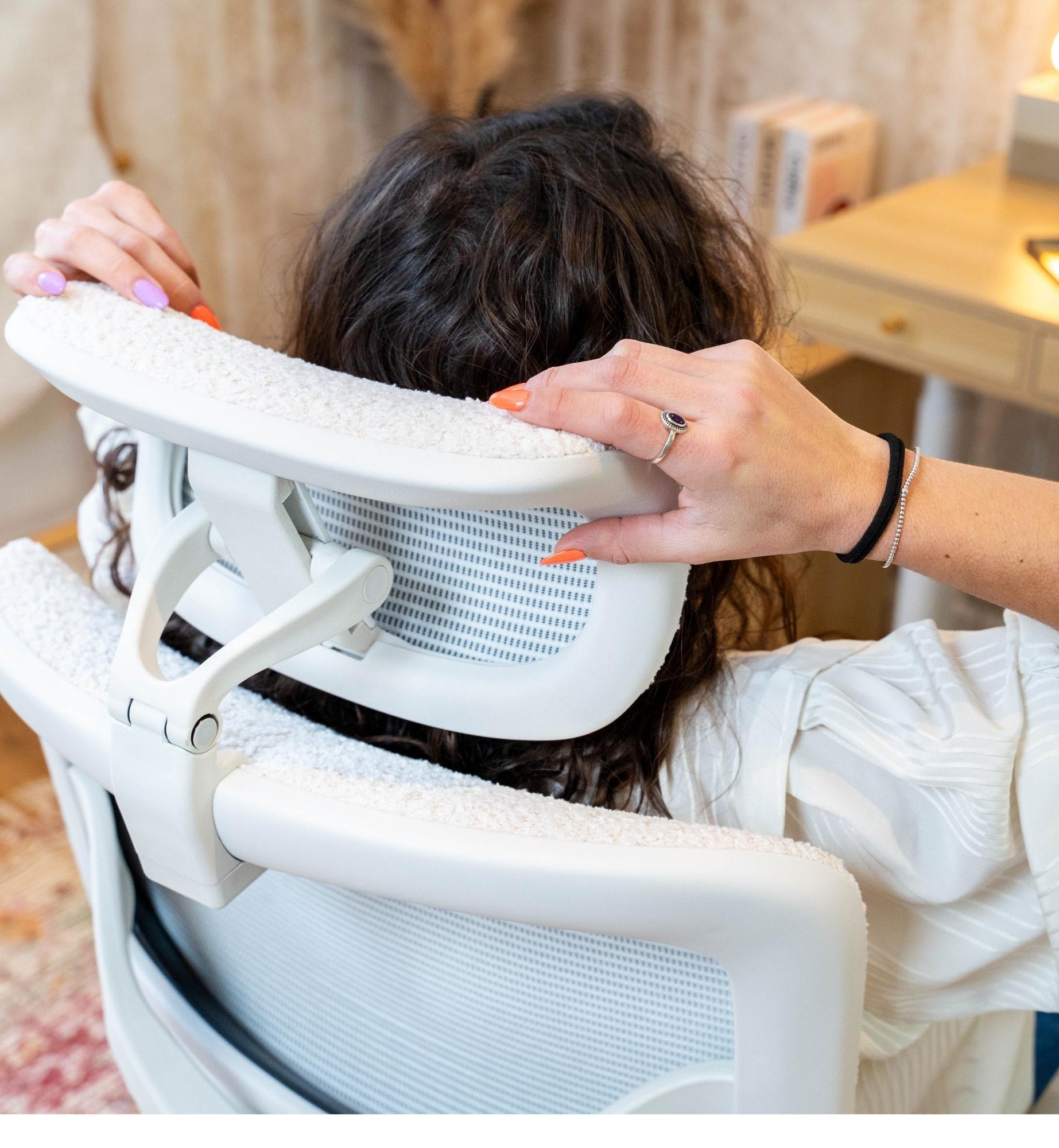chaise ergonomique de bureau TERRANA bouclette blanche