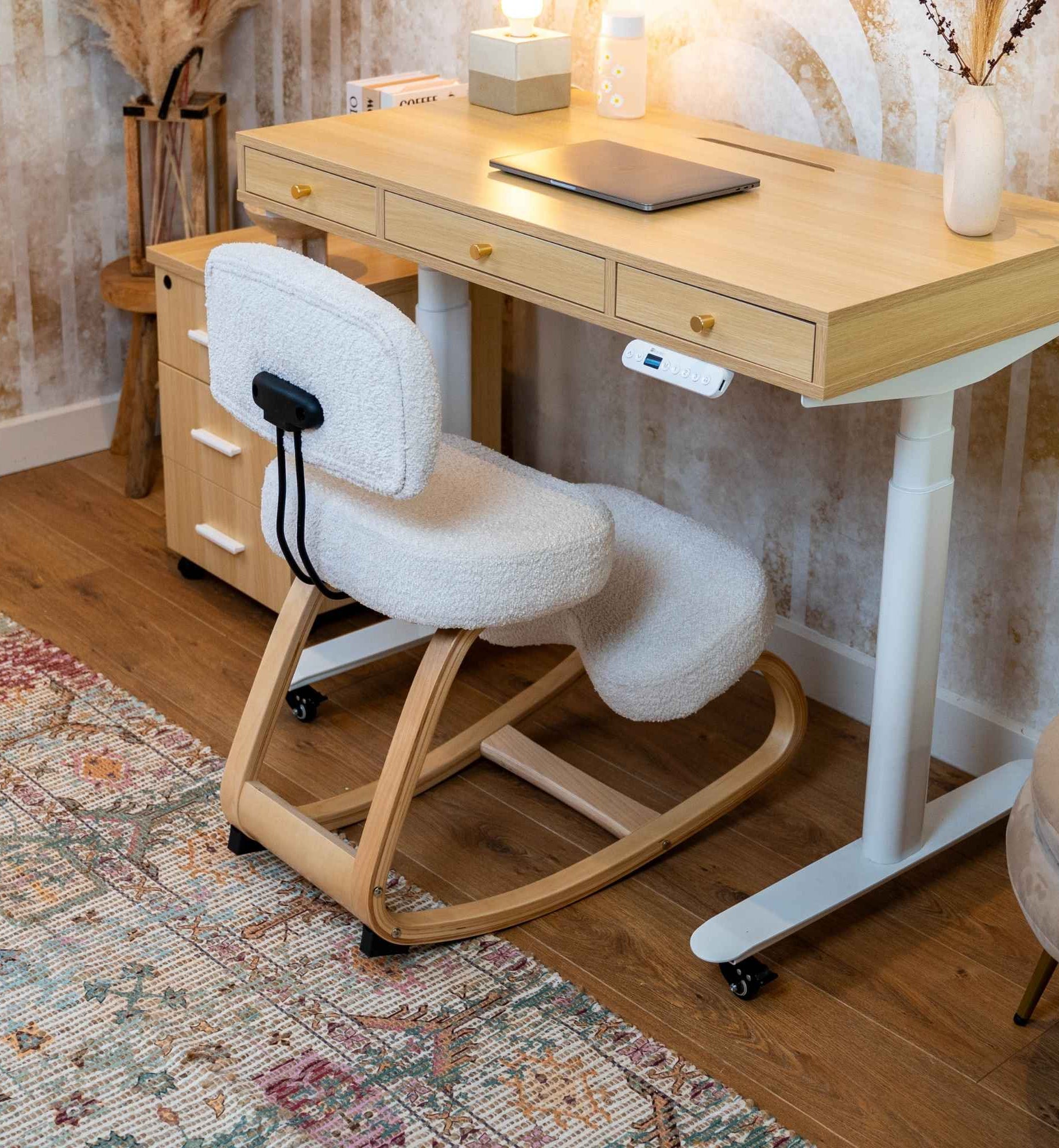 chaise assis genoux MOOVE Bouclette blanche