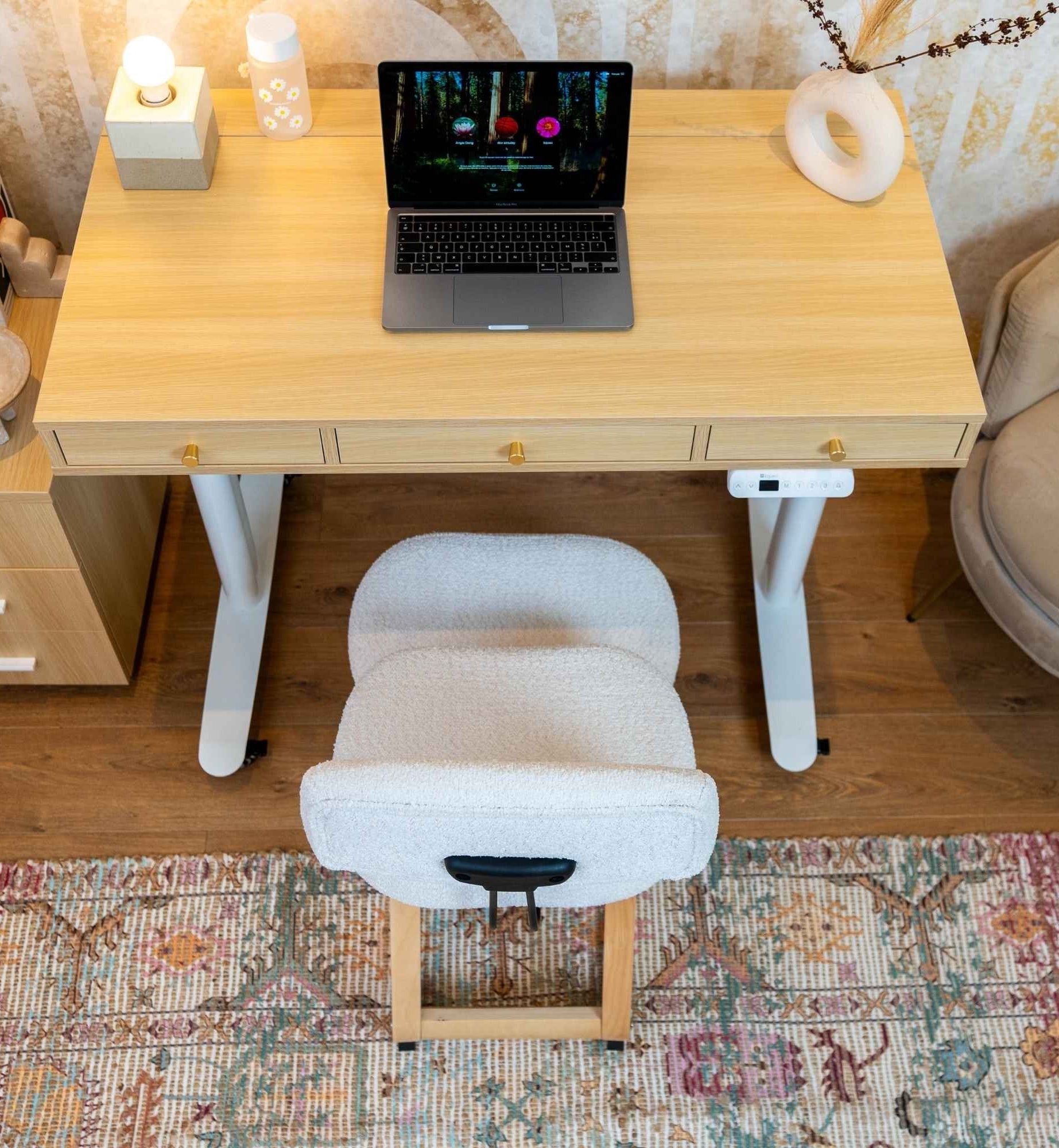 chaise assis genoux MOOVE Bouclette blanche