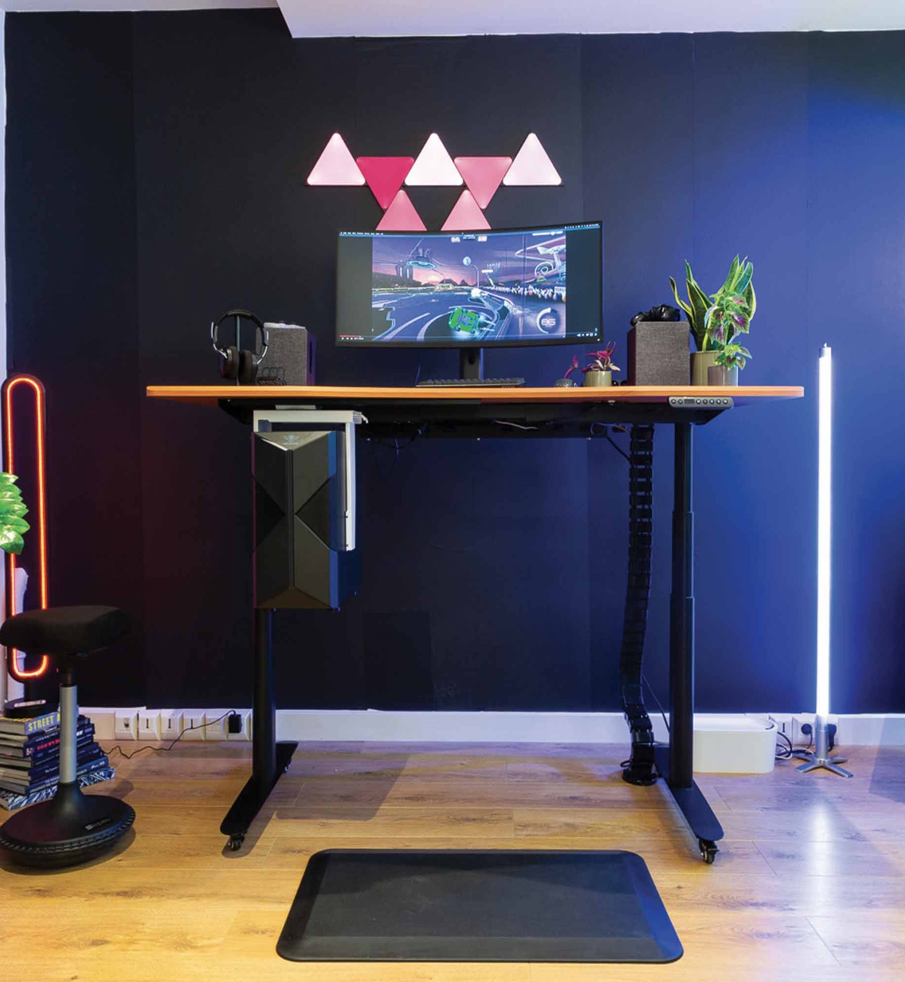 bureau assis debout DYNAMIC CIRCLE SMOOTH coloris noir/chene_ambiance