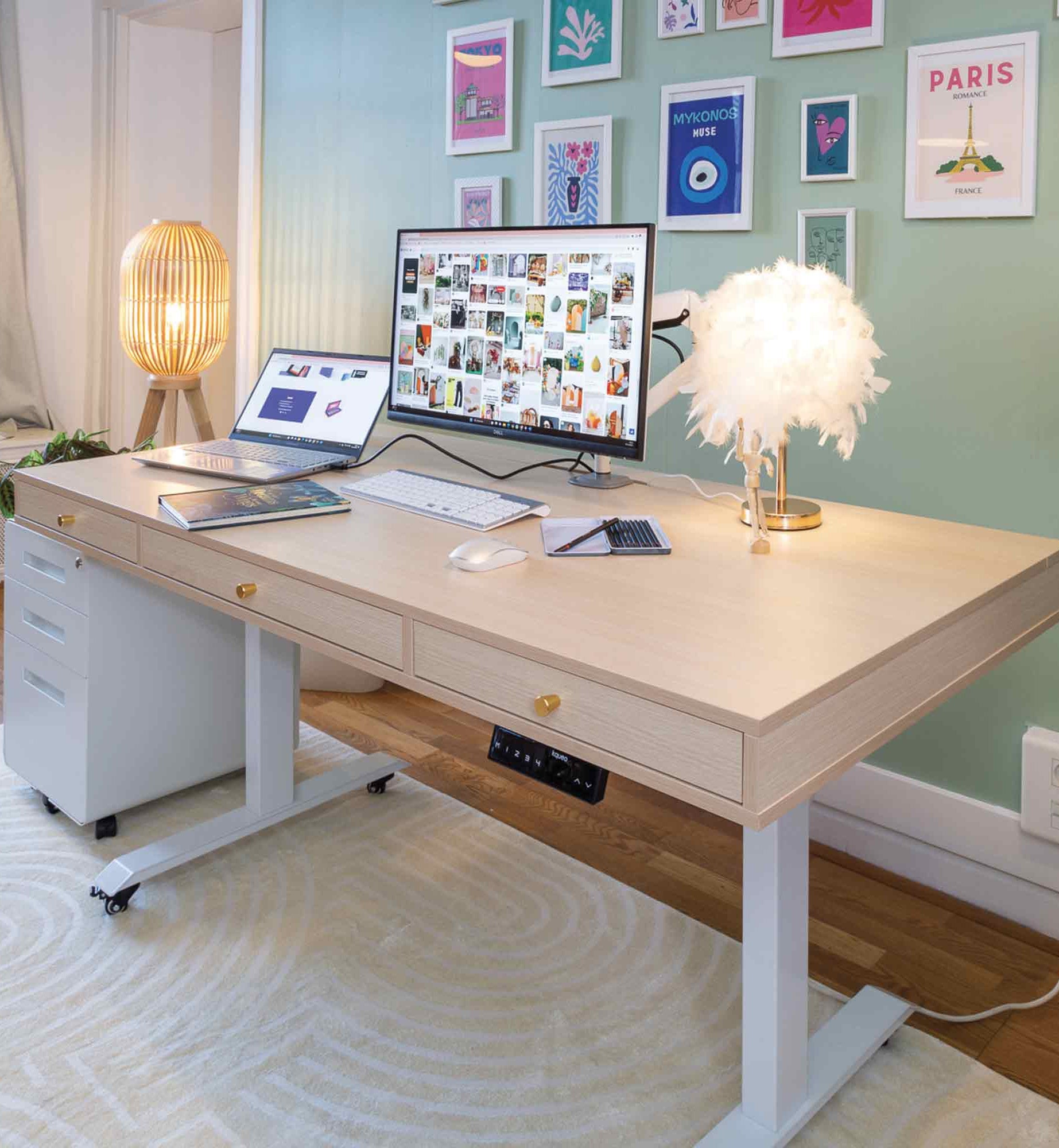 bureau assis debout avec trappe cable management Kqueo_ambiance