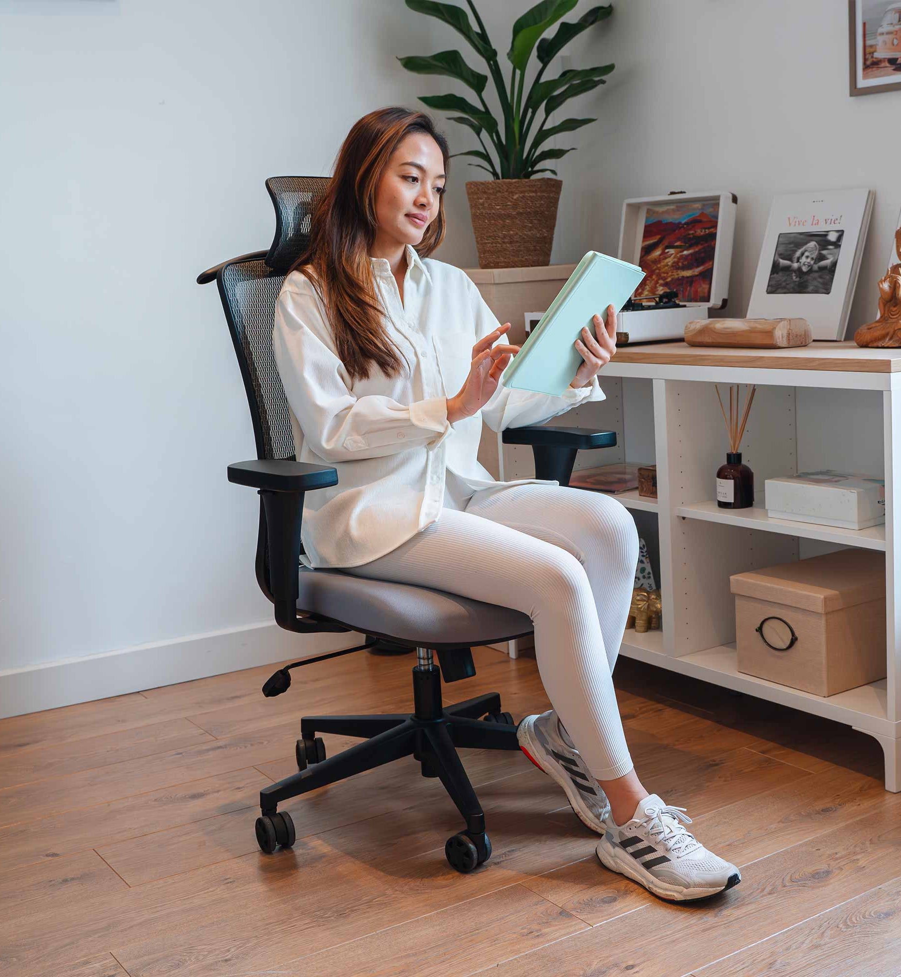 chaise ergonomique LAMA grise Kqueo_ambiance