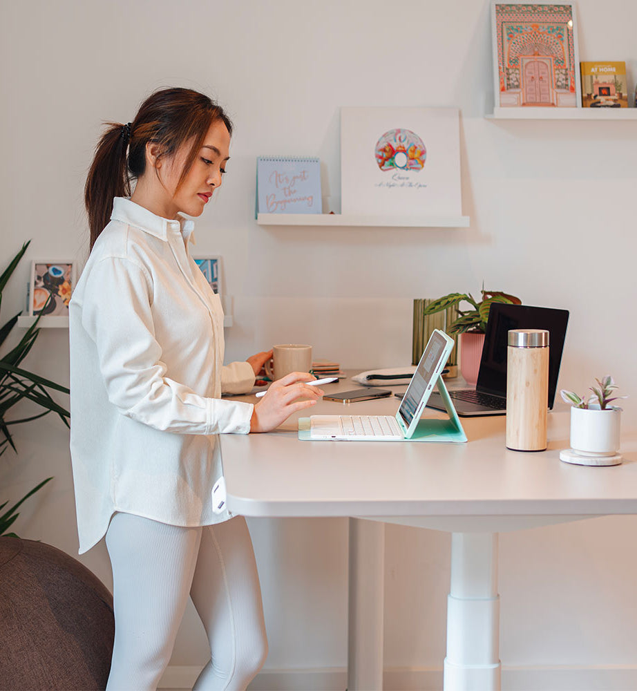 bureau assis debout DYNAMIC CIRCLE blanc beige taupe_ambiance
