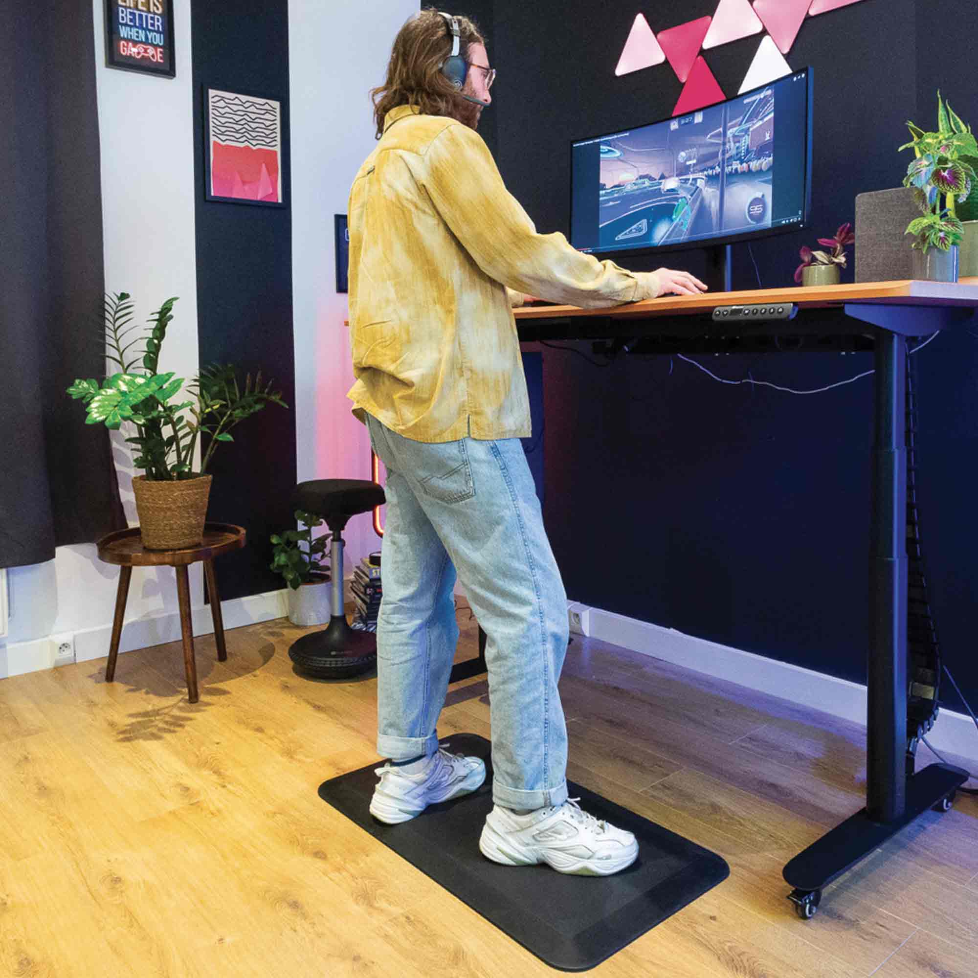 tapis anti fatigue noir kqueo_ambiance