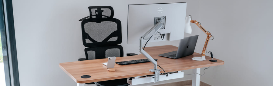 Comment positionner 2 écrans d’ordinateur pour le travail ?