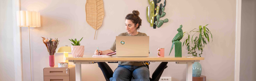 Comment bien se tenir droit au bureau (et pourquoi ce n’est pas le plus important) ?