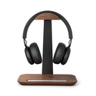 Porte-casque de bureau en bois de noyer avec support vertical en métal noir