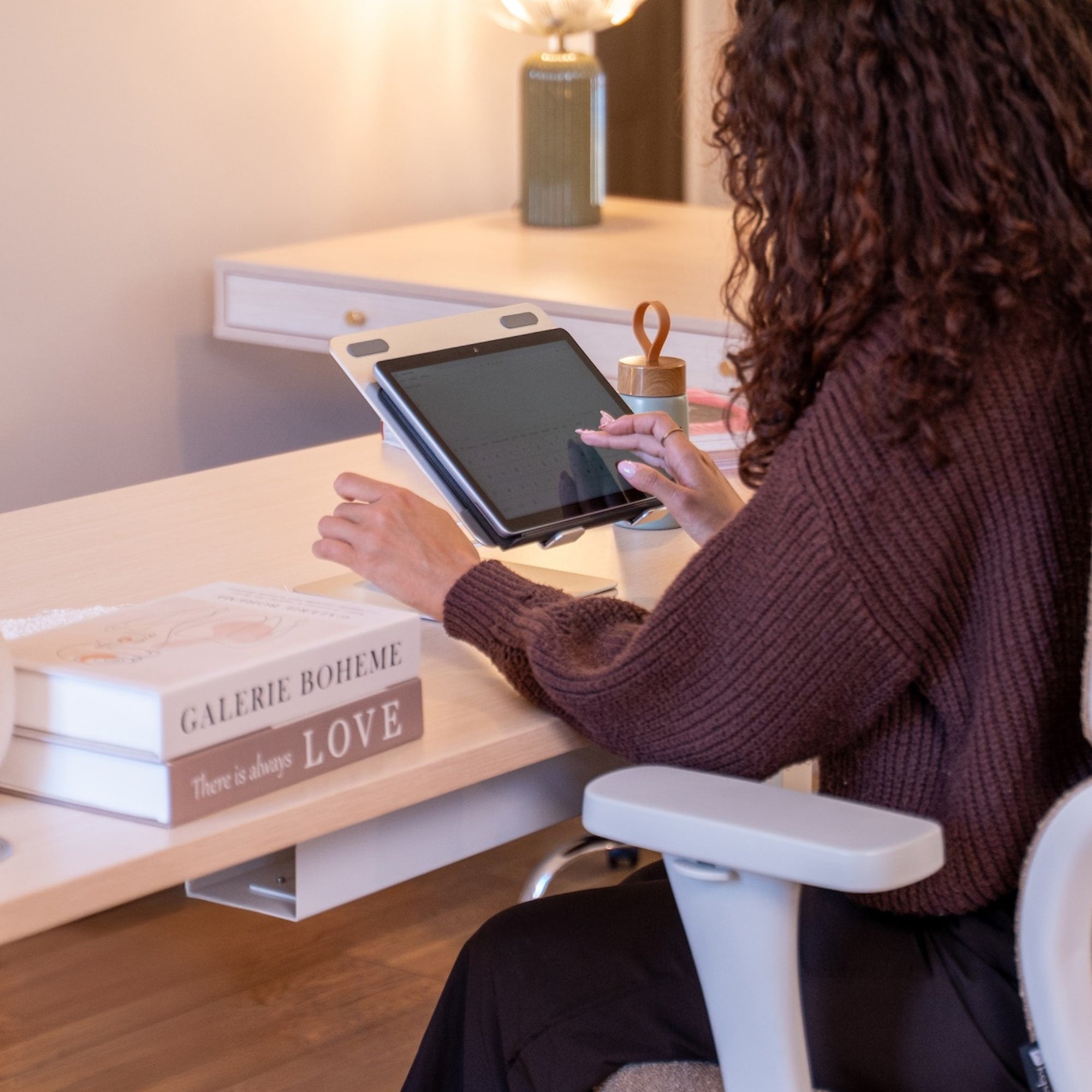 Support tablette et ordinateur portable en aluminium réglable sur bureau